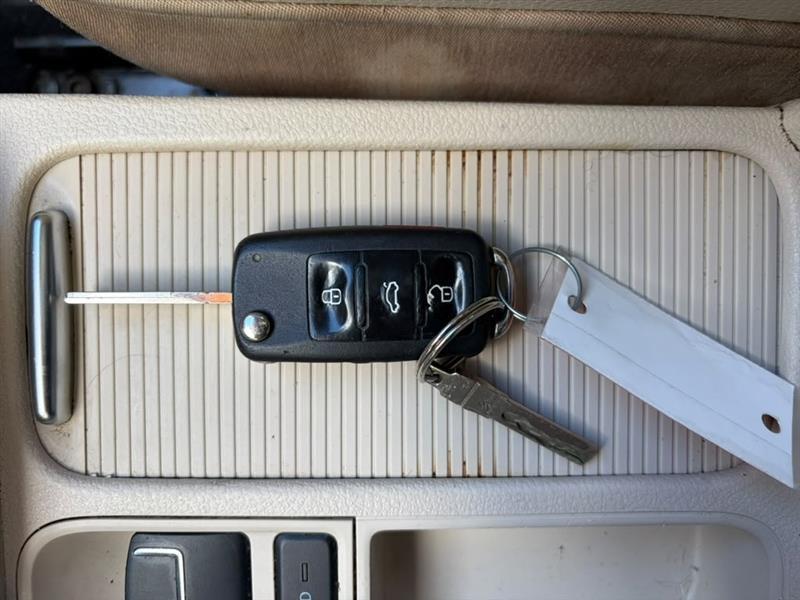Volkswagen Tiguan  2011