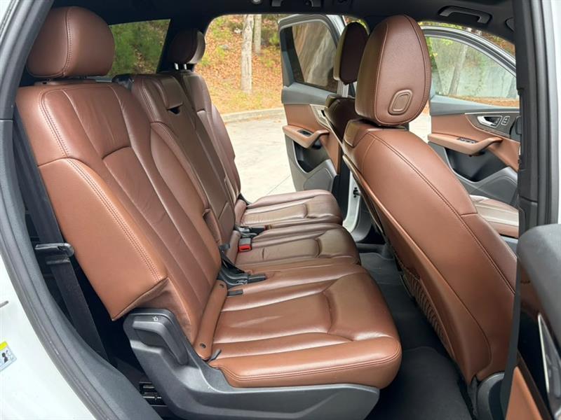 Audi Q7  2017