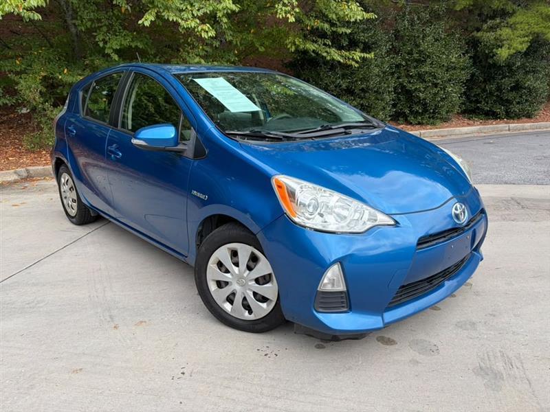 Toyota Prius c  2014