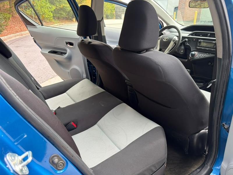 Toyota Prius c  2014