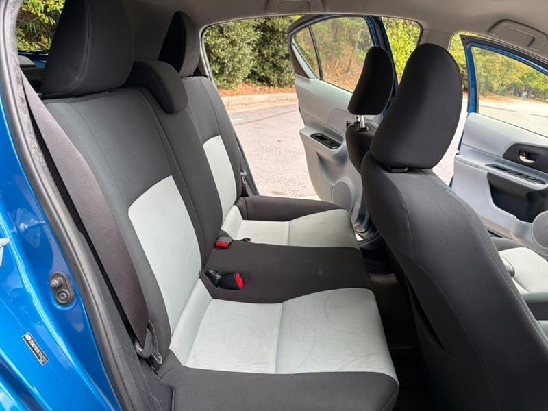 Toyota Prius c  2014