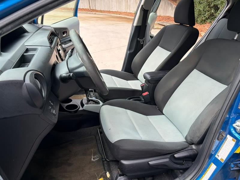 Toyota Prius c  2014