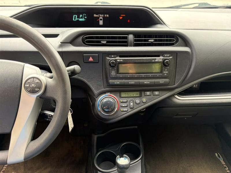 Toyota Prius c  2014