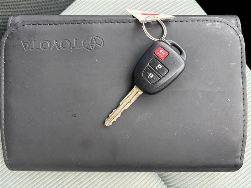 Toyota Prius c  2014