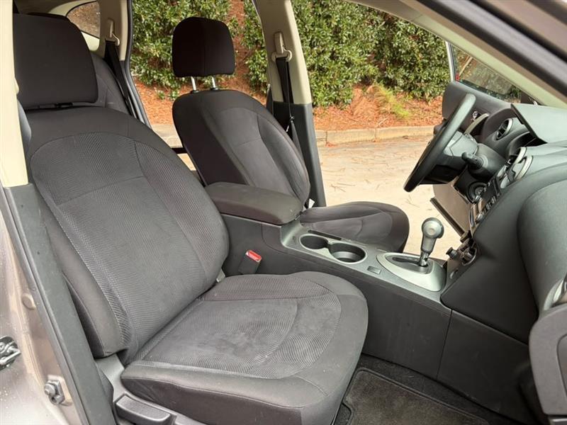 Nissan Rogue Select  2014