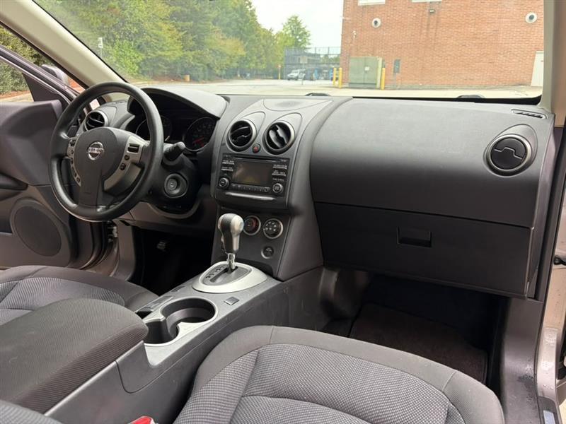 Nissan Rogue Select  2014
