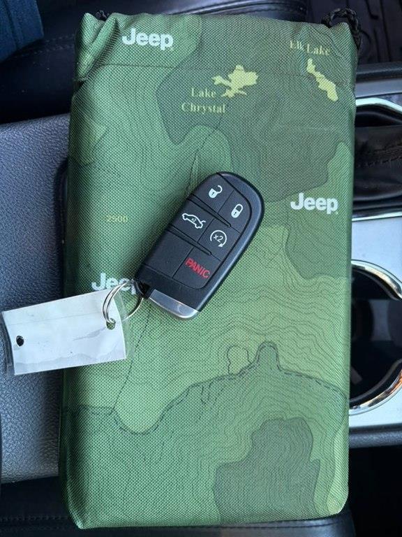Jeep Grand Cherokee  2020