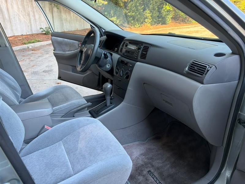 Toyota Corolla  2003