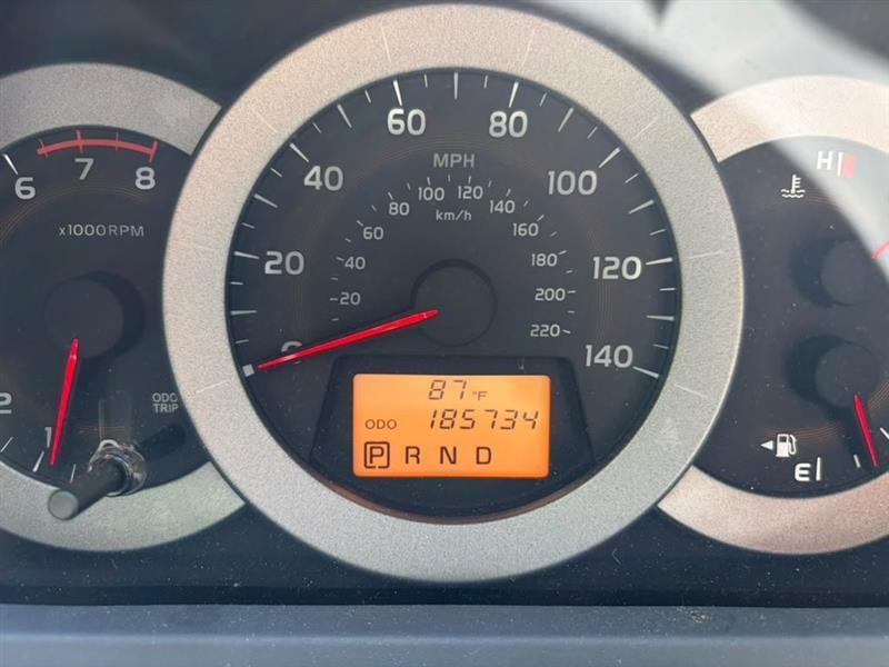 Toyota RAV4  2011