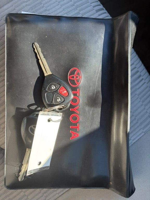 Toyota RAV4  2011