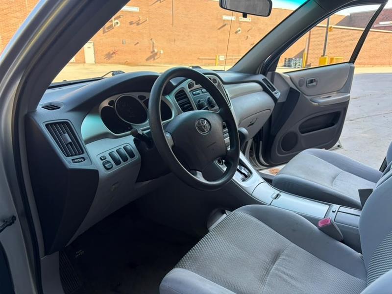 Toyota Highlander  2005