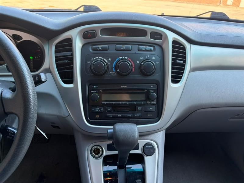 Toyota Highlander  2005