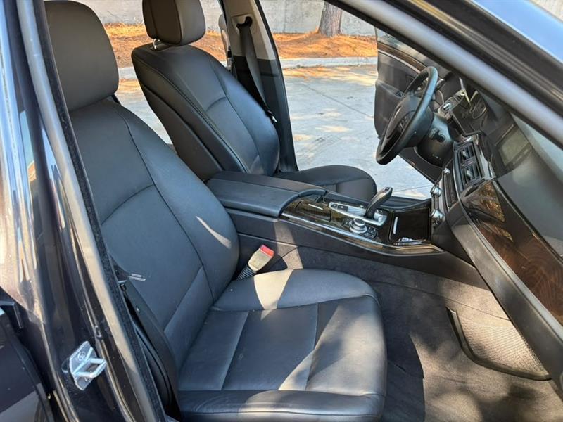 BMW 5-Series  2013