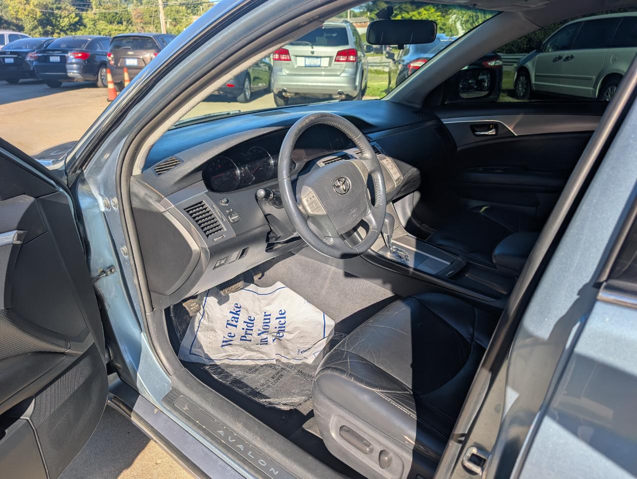 Toyota Avalon XLS 2008