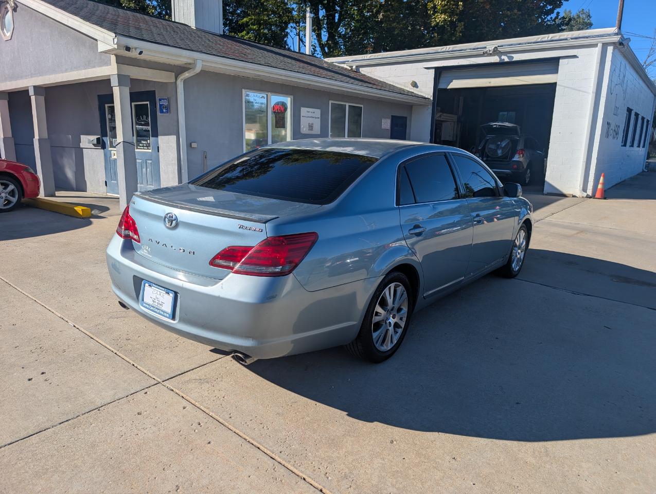 Toyota Avalon XLS 2008