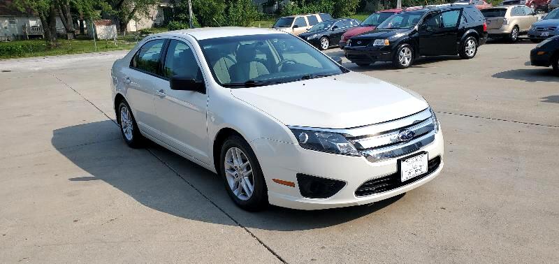 Ford Fusion S 2010