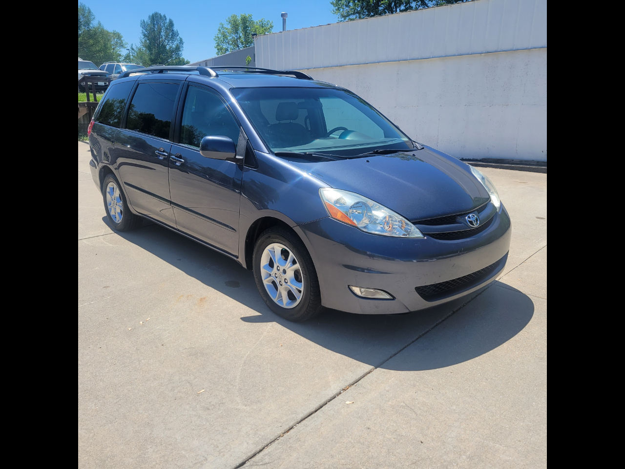 Toyota Sienna XLE 2006