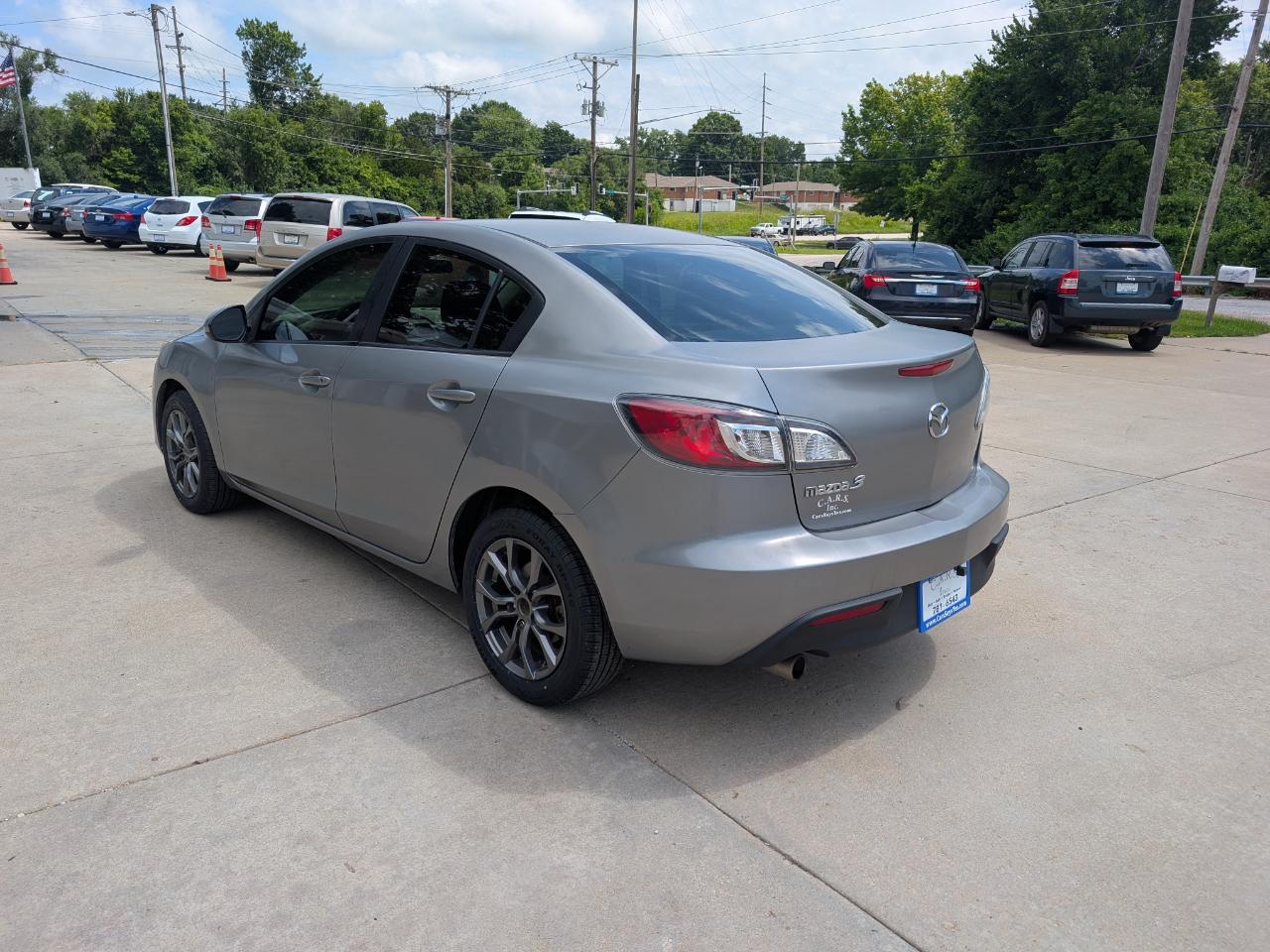 Mazda MAZDA3 i Touring 4-door 2010