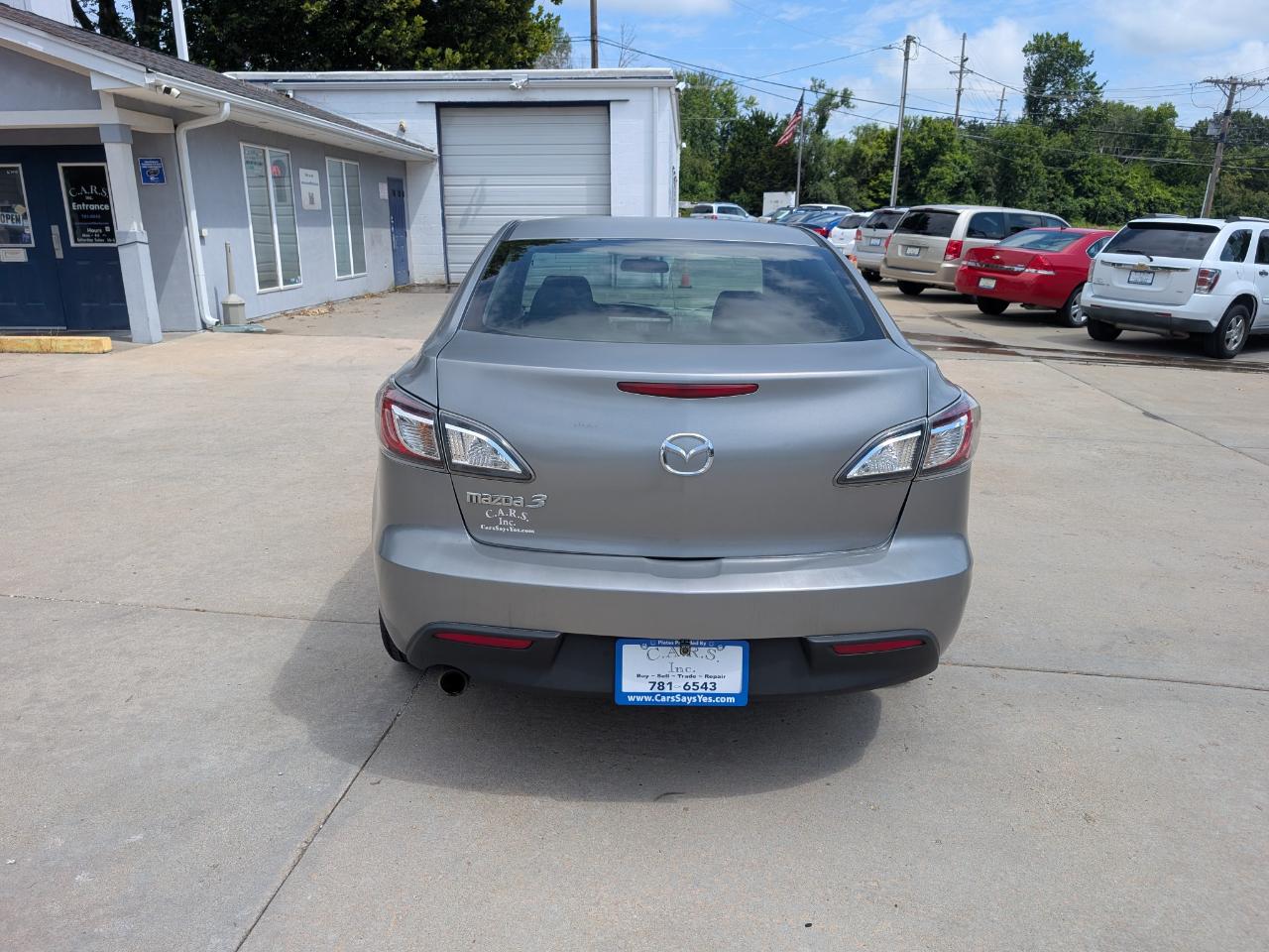 Mazda MAZDA3 i Touring 4-door 2010