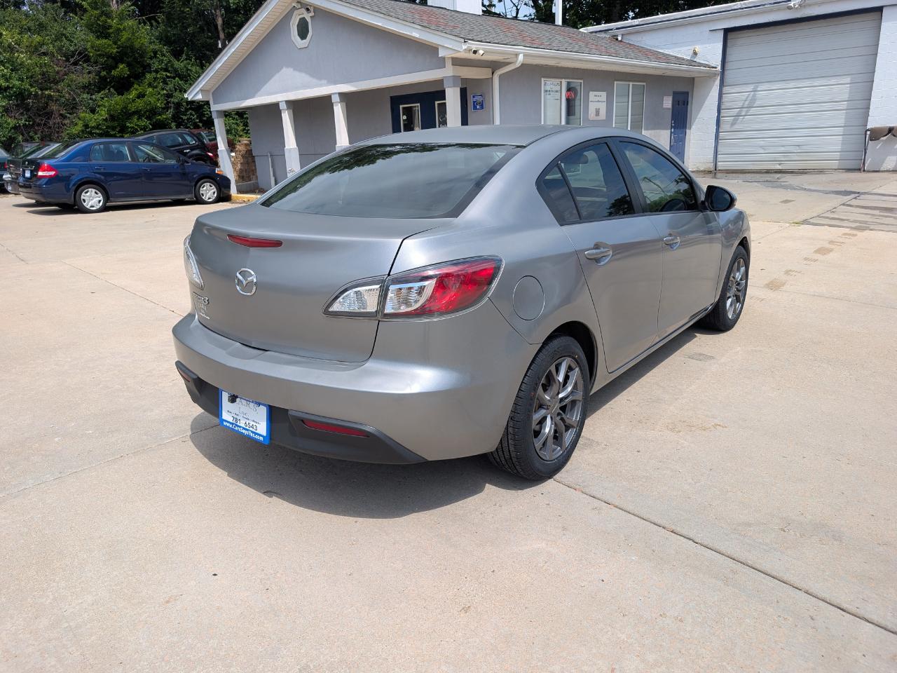 Mazda MAZDA3 i Touring 4-door 2010