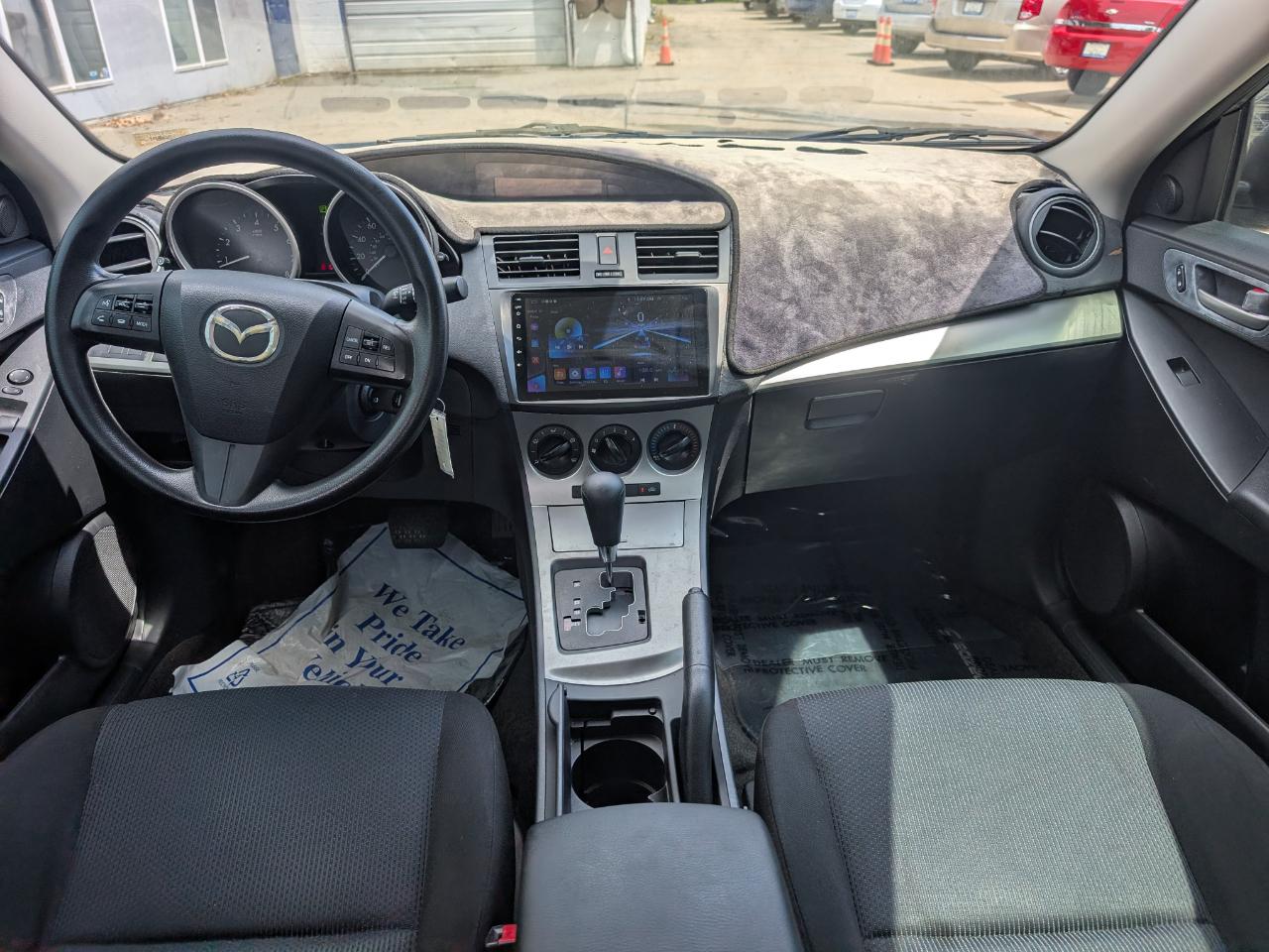 Mazda MAZDA3 i Touring 4-door 2010