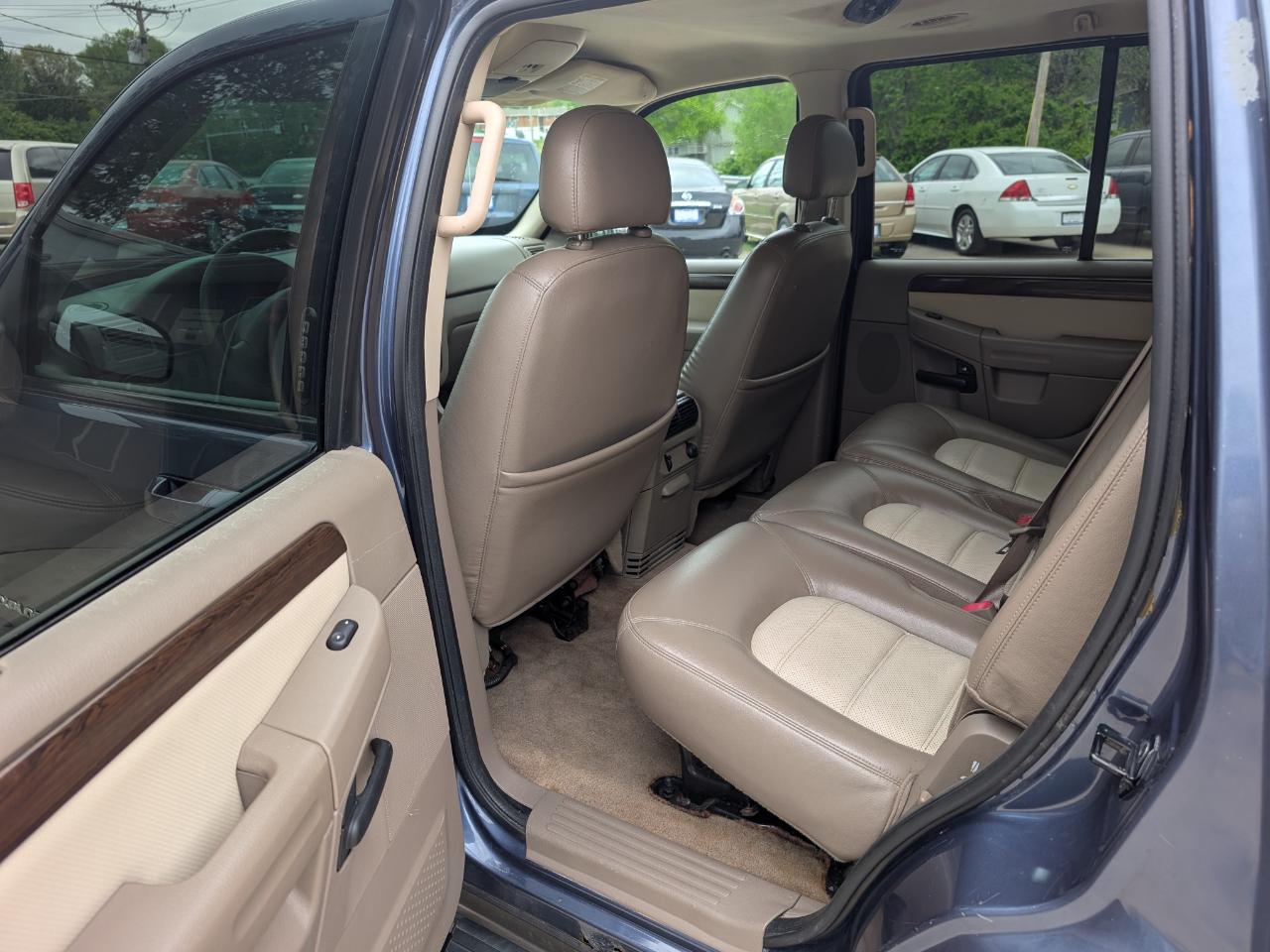 Ford Explorer Eddie Bauer 4.0L 4WD 2004