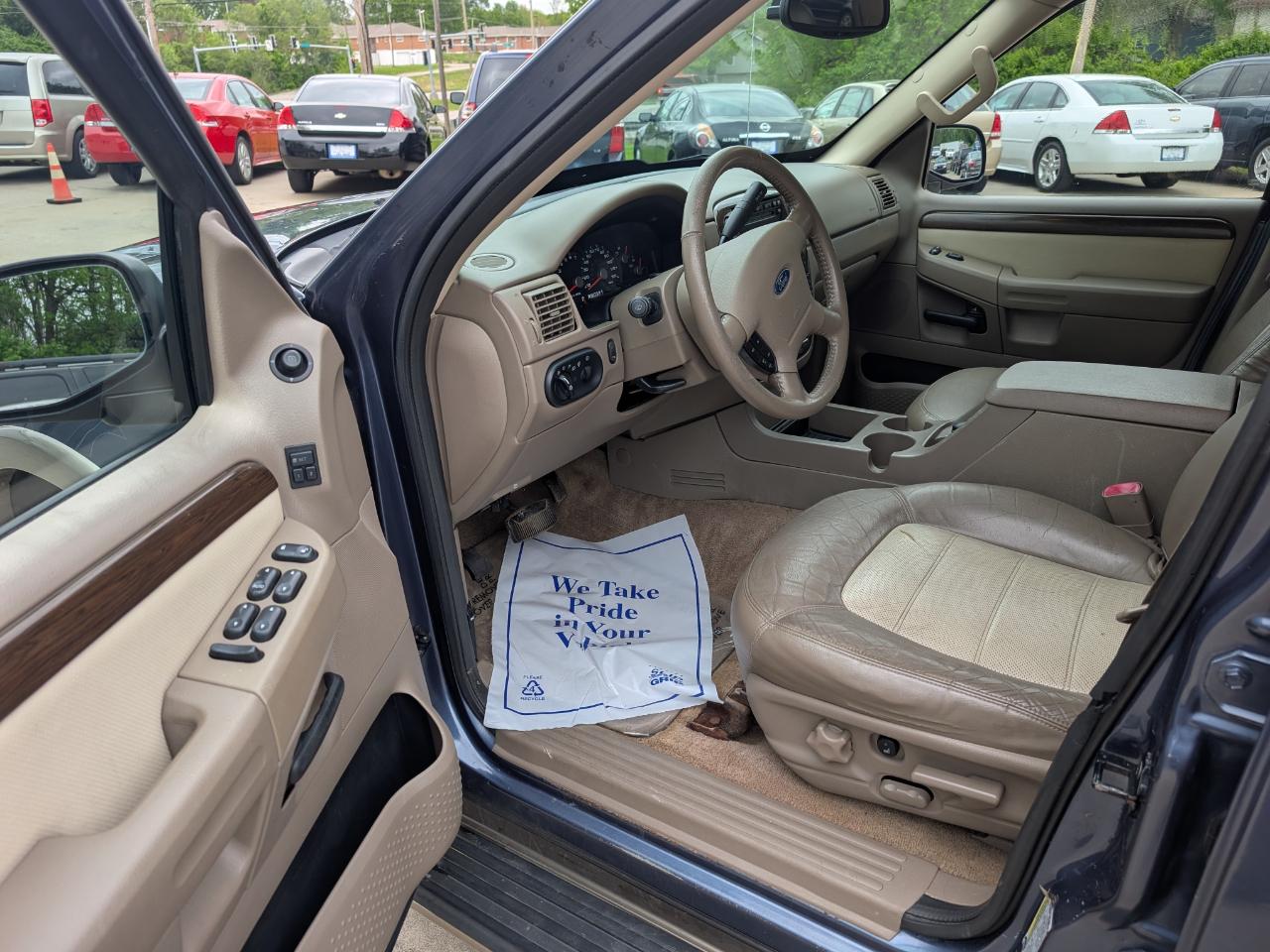 Ford Explorer Eddie Bauer 4.0L 4WD 2004