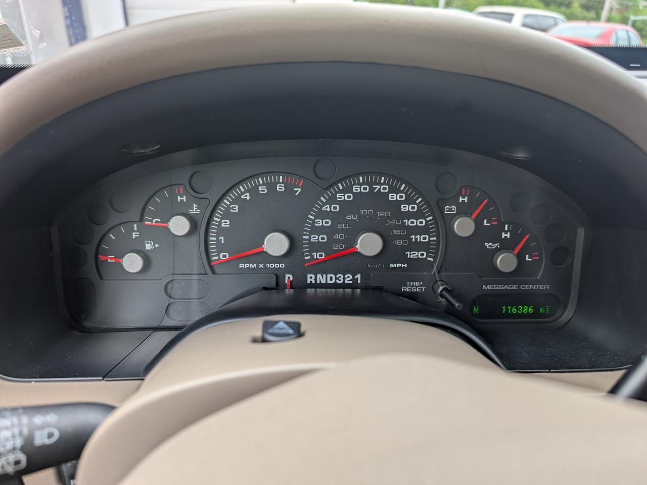 Ford Explorer Eddie Bauer 4.0L 4WD 2004