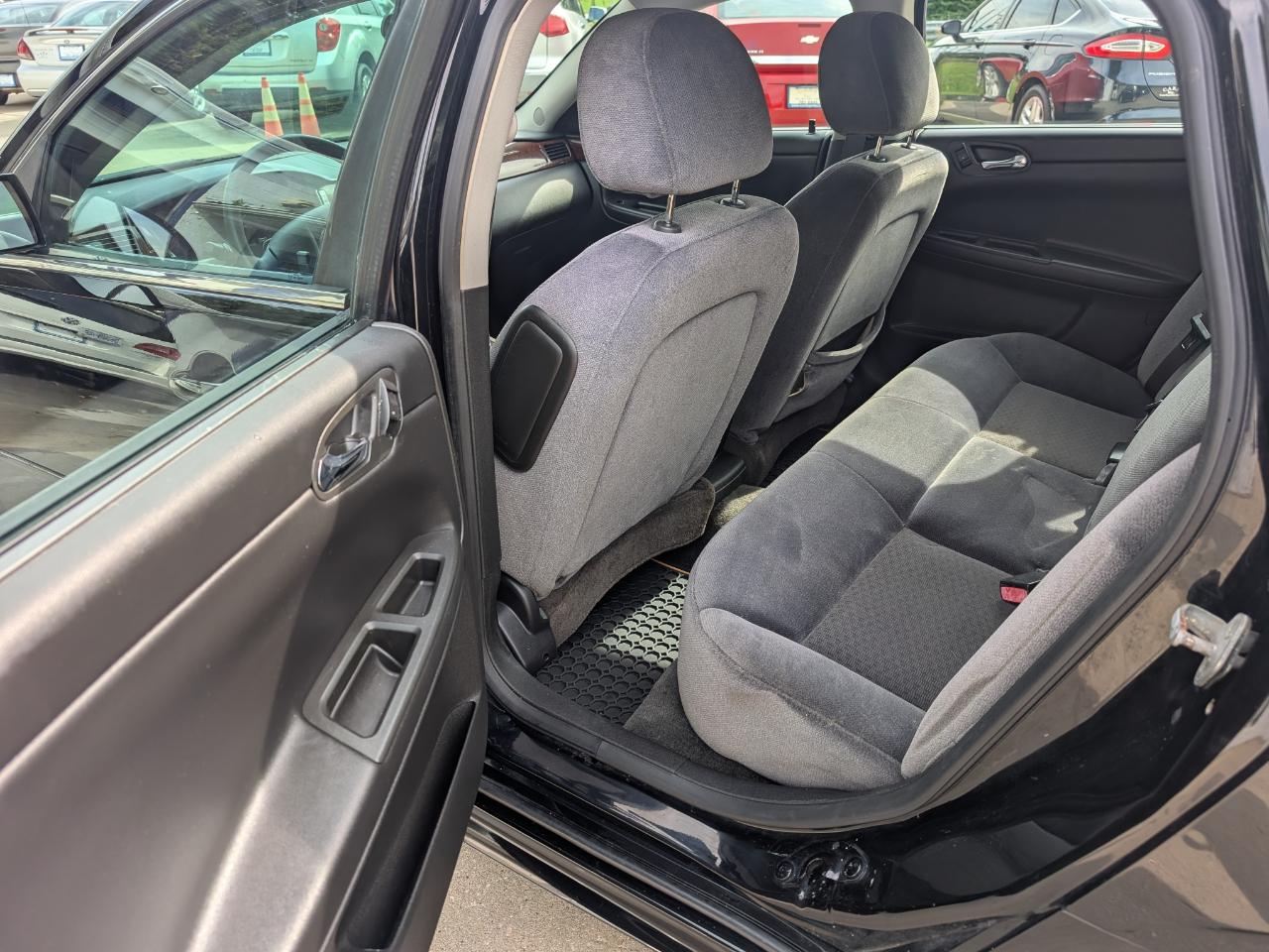 Chevrolet Impala LS 2011