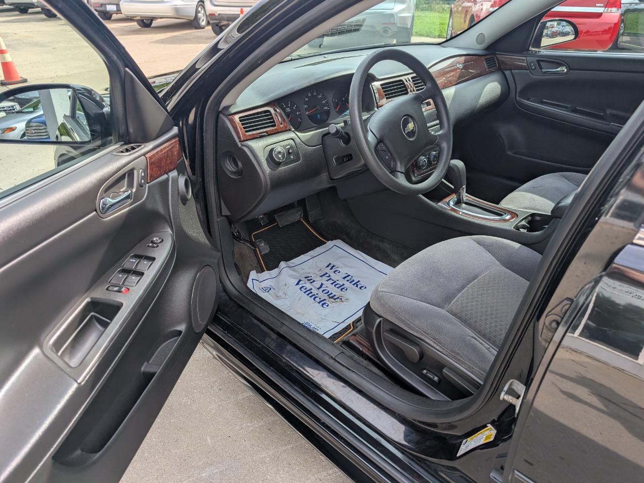 Chevrolet Impala LS 2011
