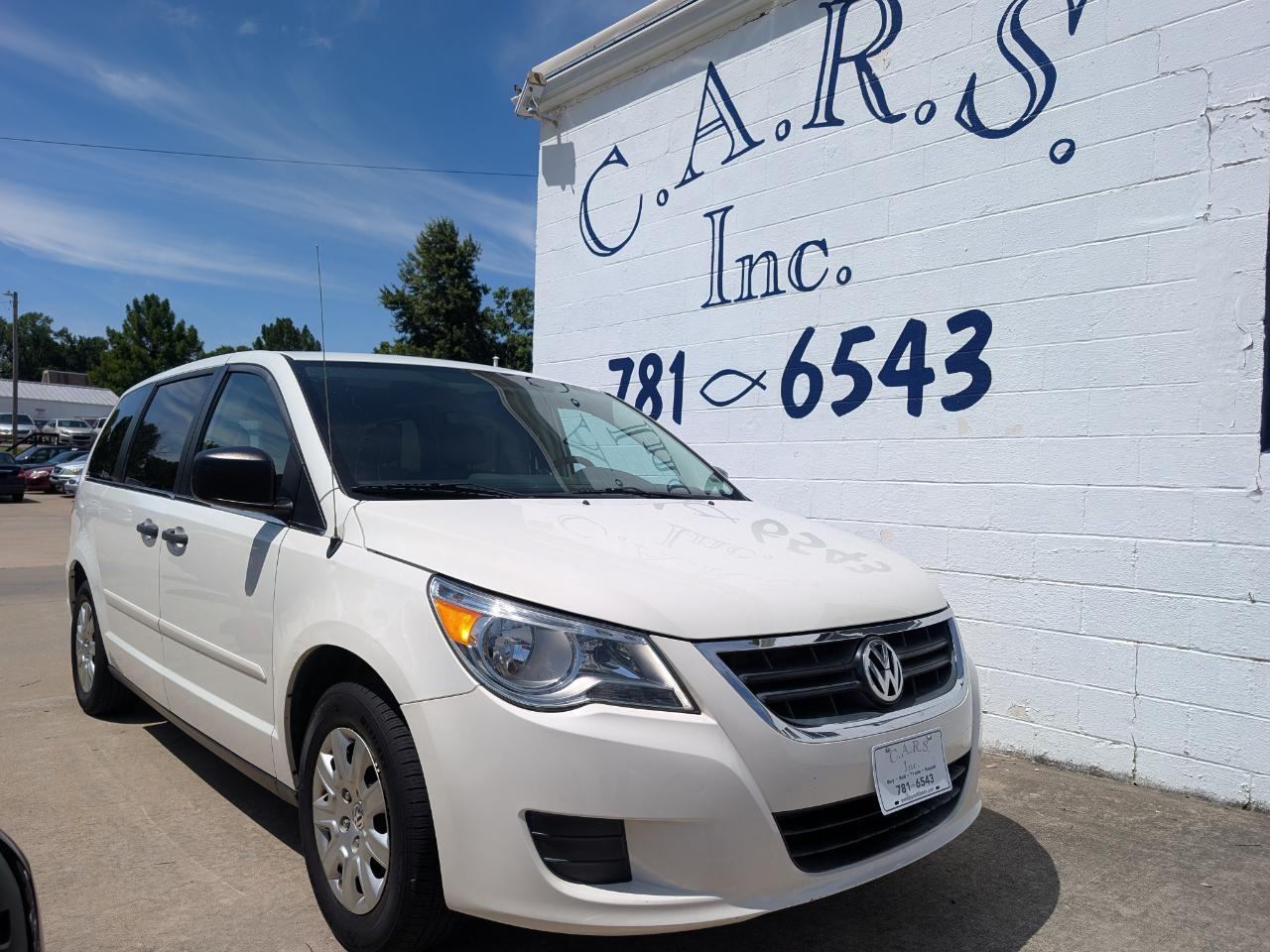 2011 Volkswagen Routan S
