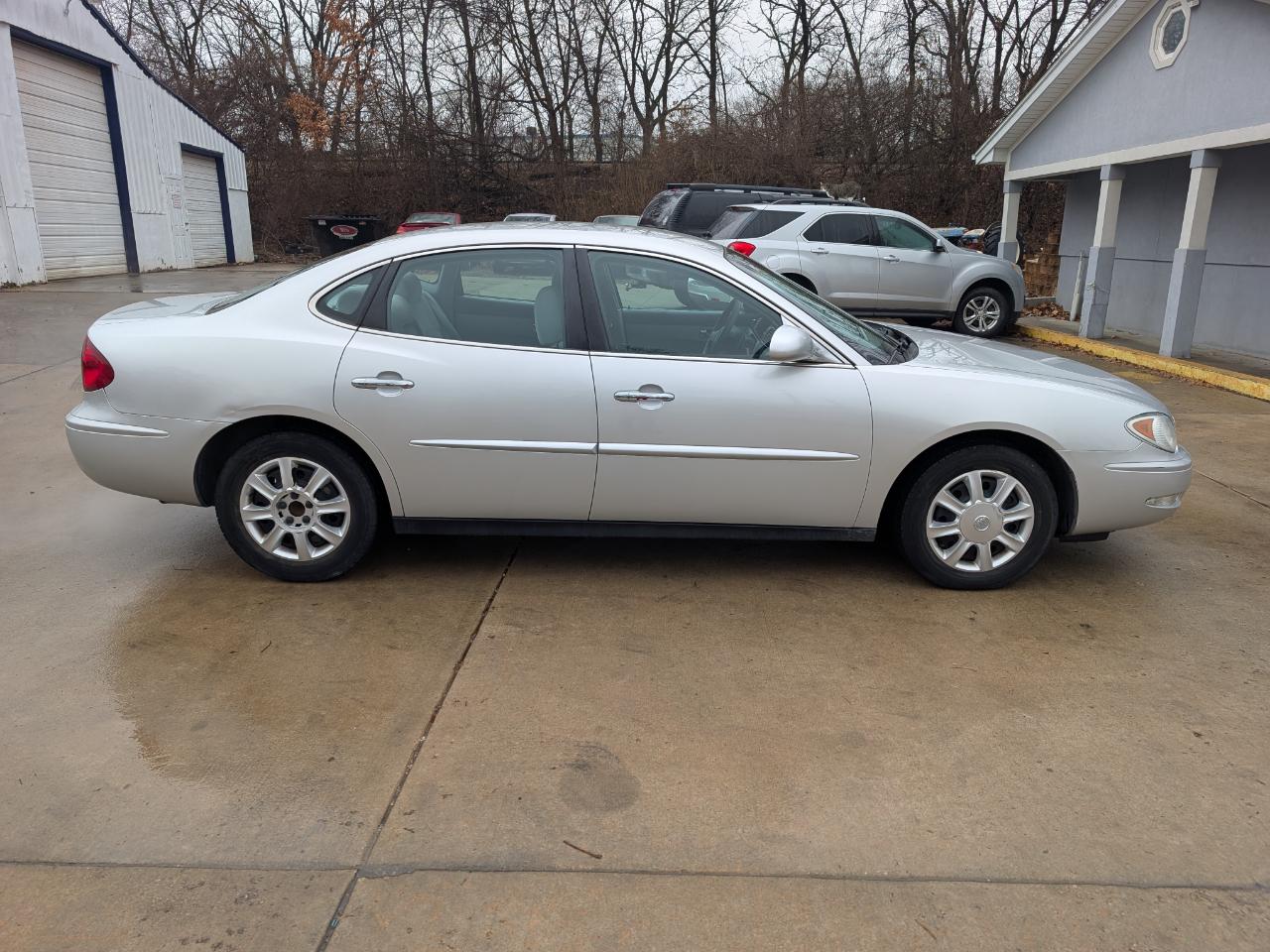 Buick LaCrosse CX 2005