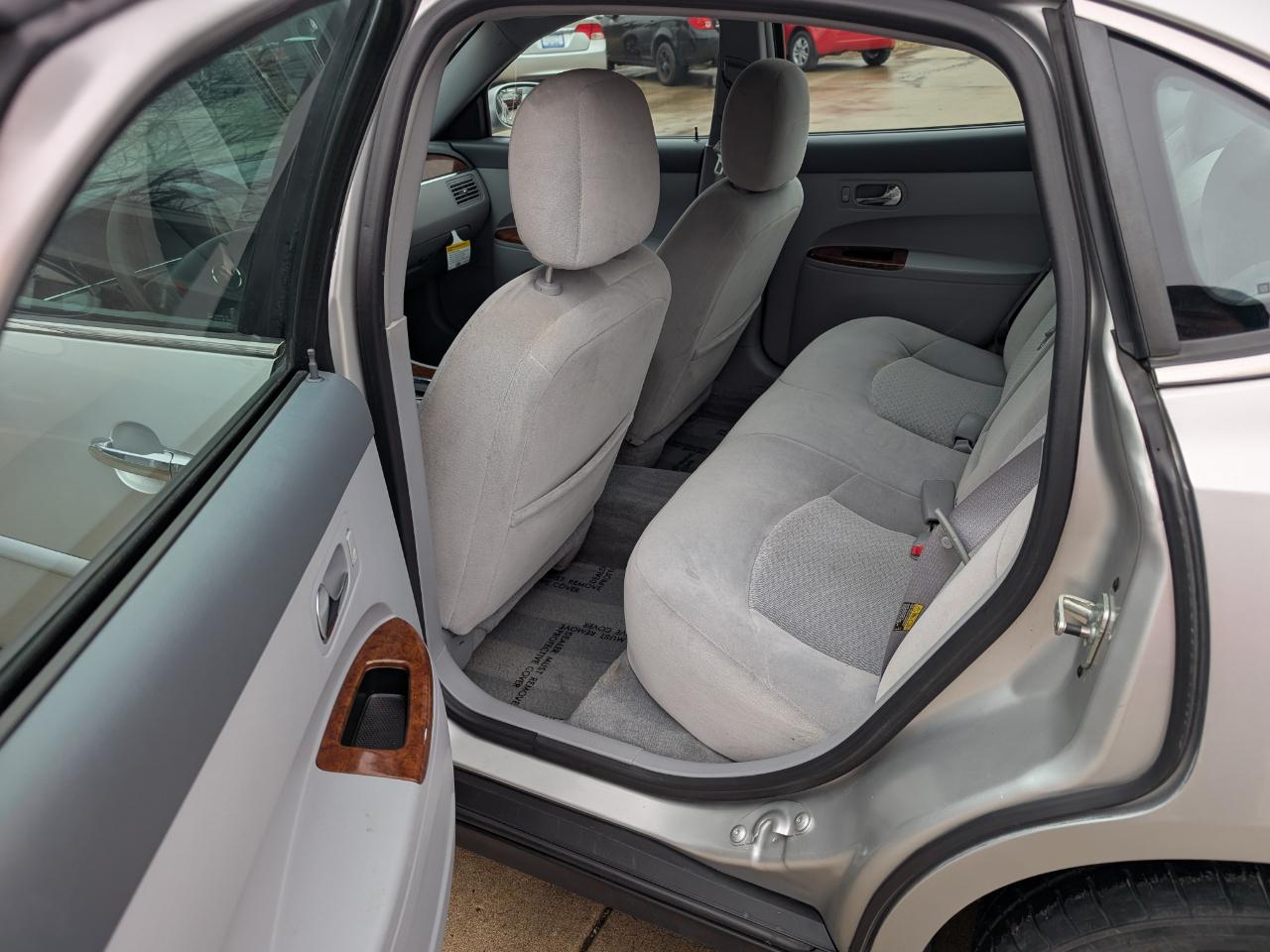 Buick LaCrosse CX 2005