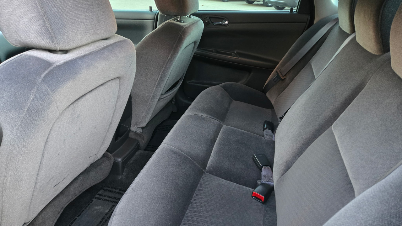 Chevrolet Impala LS 2011