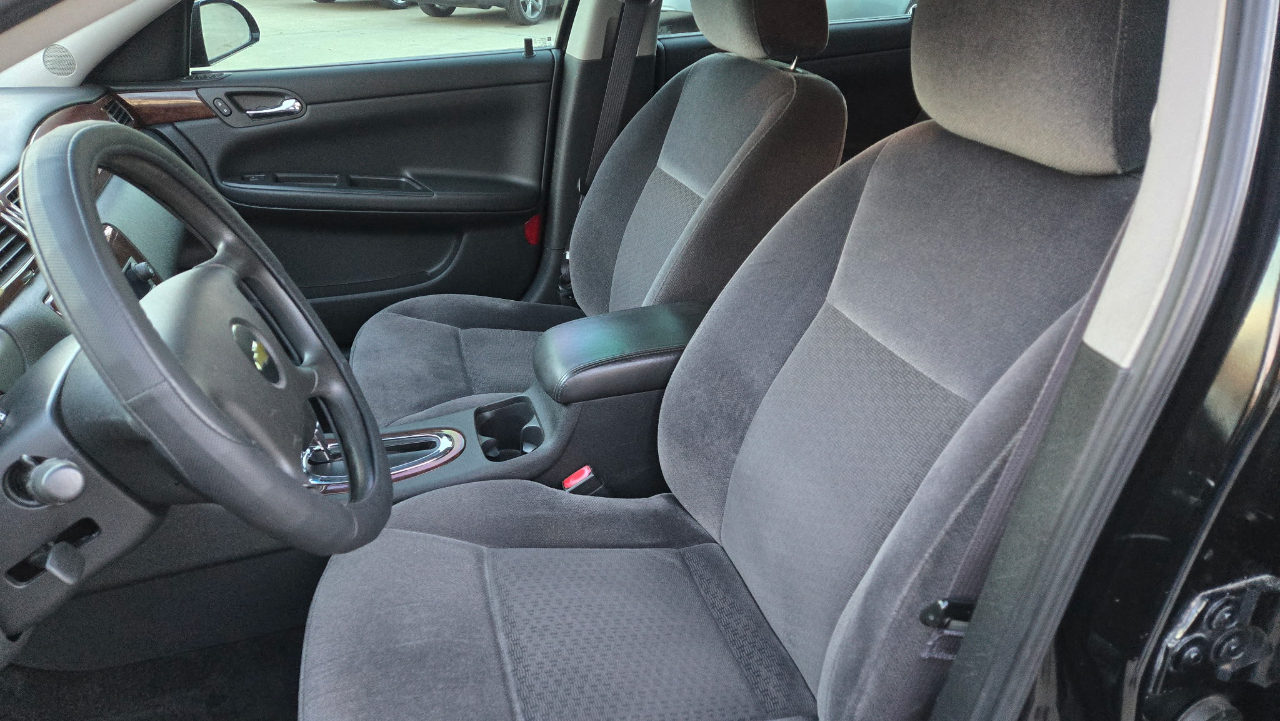 Chevrolet Impala LS 2011