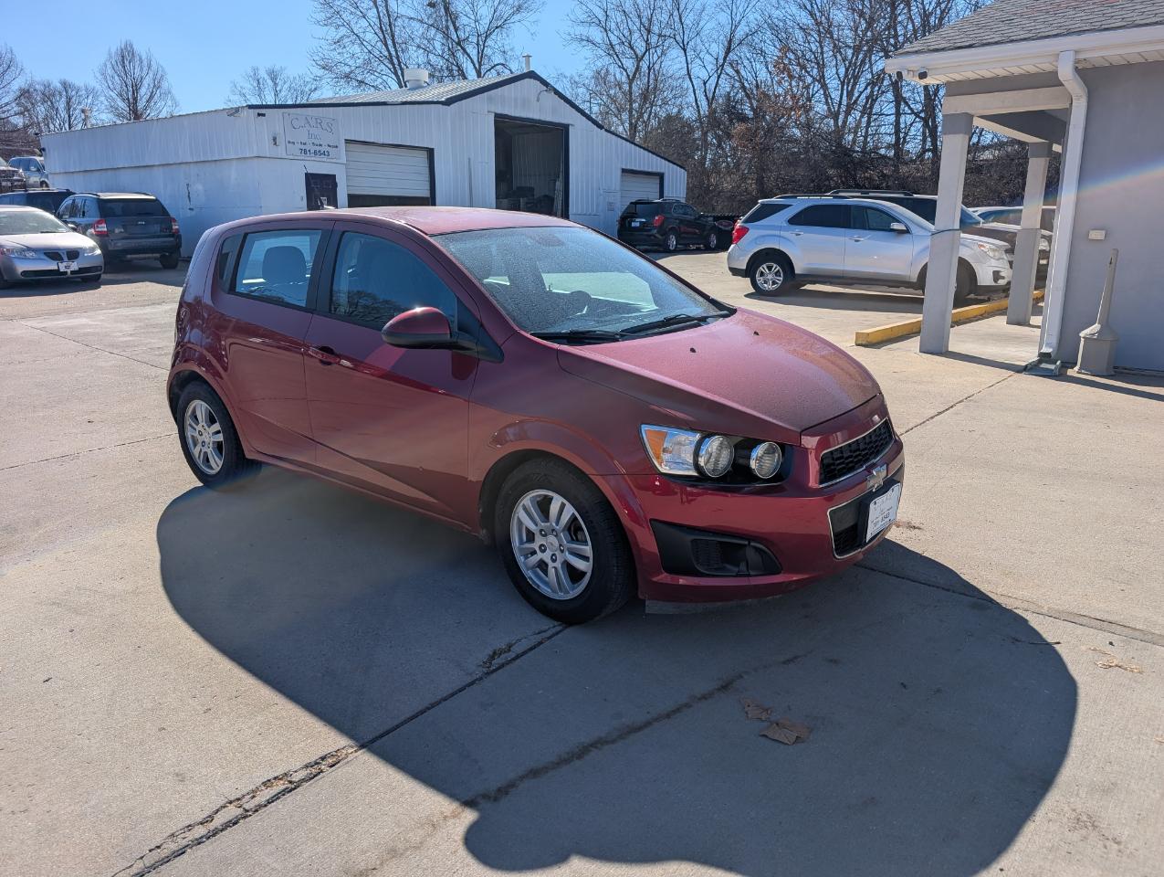 Chevrolet Sonic 1LS 5-Door 2012