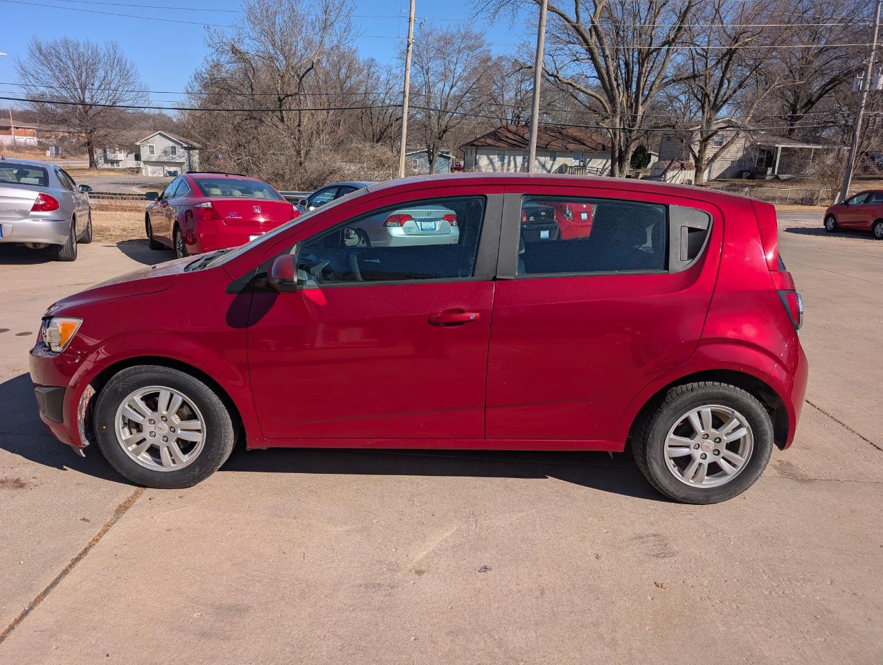 Chevrolet Sonic 1LS 5-Door 2012