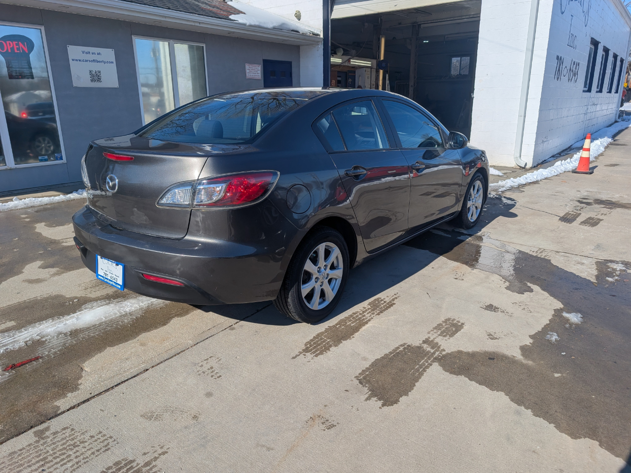Mazda MAZDA3 i Touring 4-door 2010