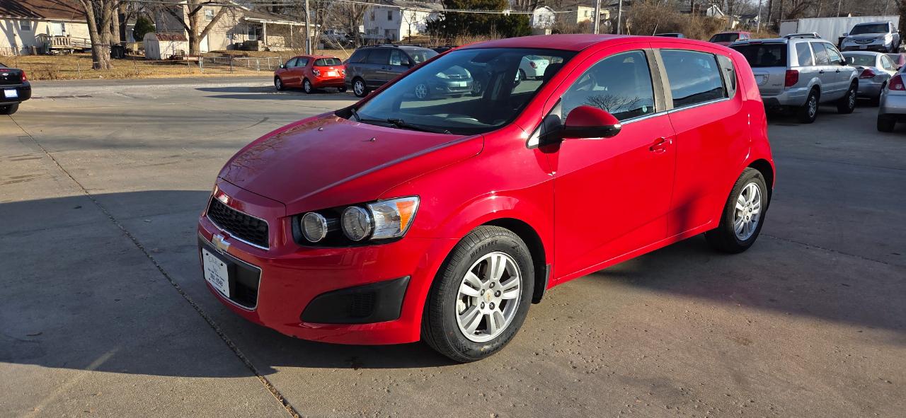 Chevrolet Sonic 2LT 5-Door 2012