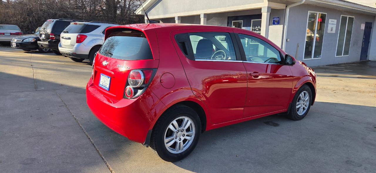 Chevrolet Sonic 2LT 5-Door 2012