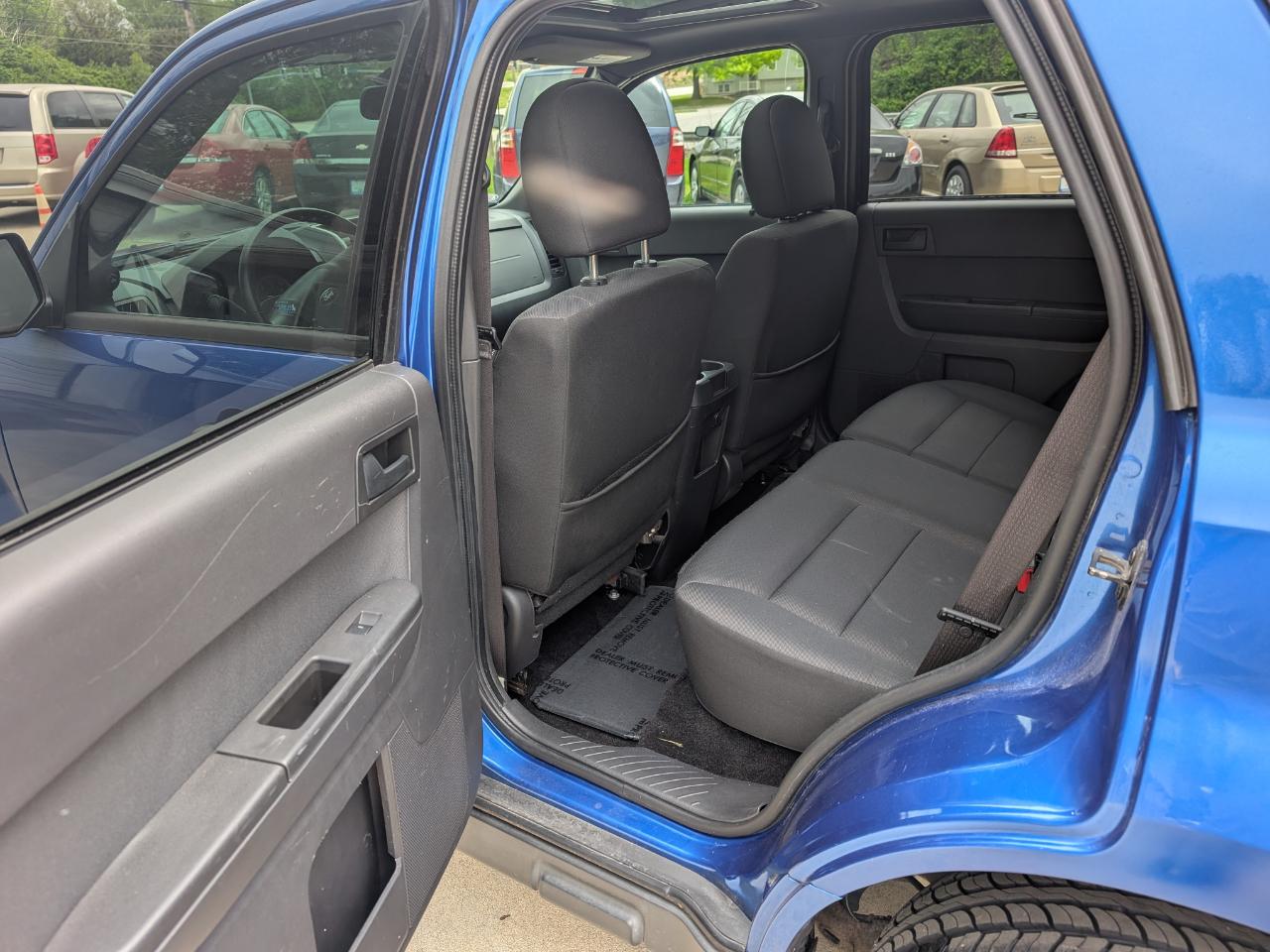 Ford Escape XLT FWD 2012