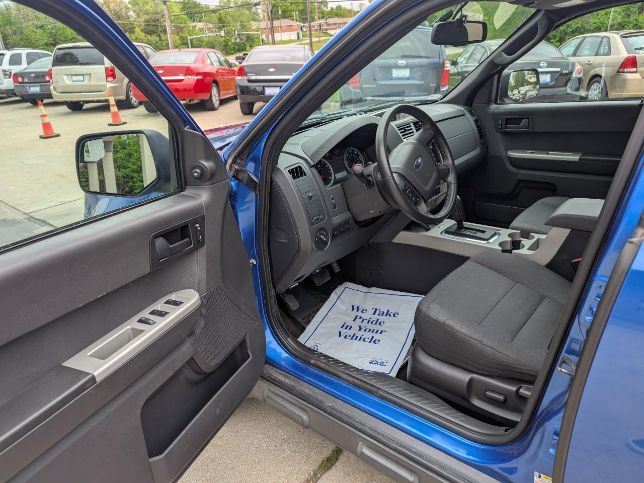 Ford Escape XLT FWD 2012
