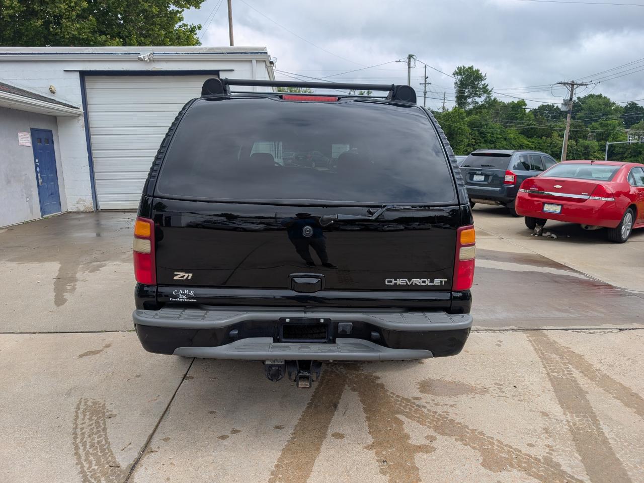Chevrolet Suburban 1500 4WD 2003