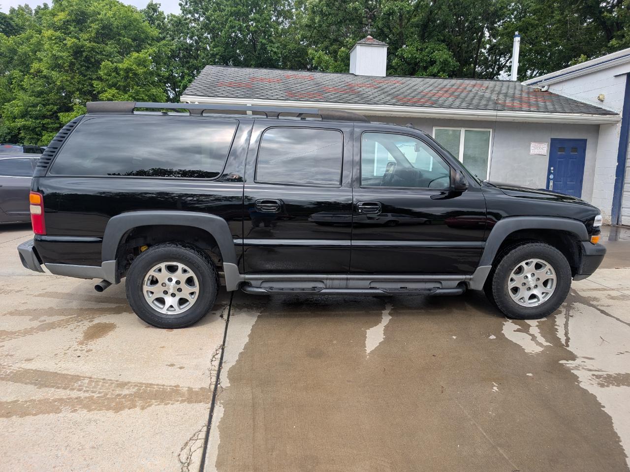 Chevrolet Suburban 1500 4WD 2003