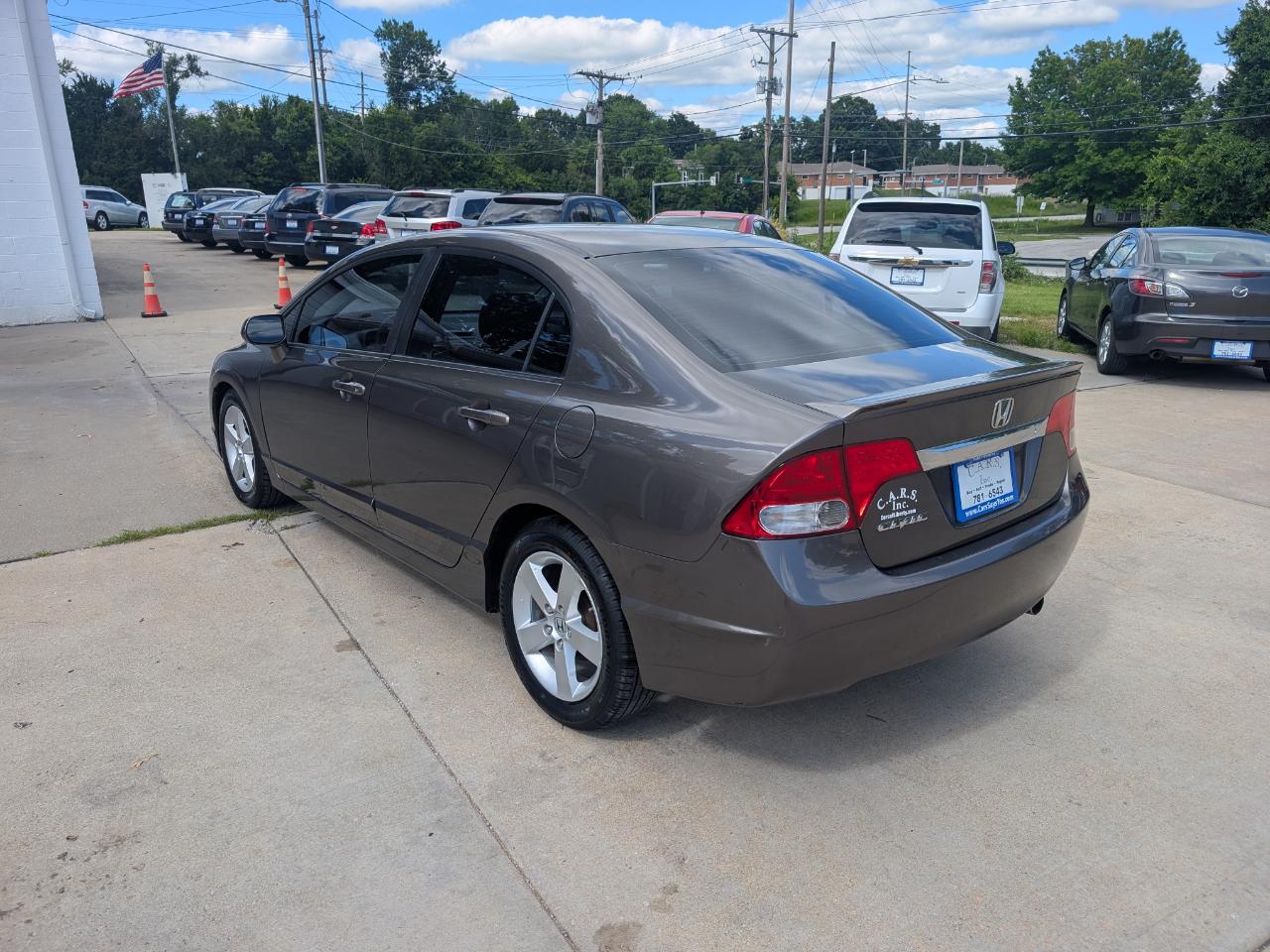 Honda Civic LX-S Sedan 5-Speed AT 2010