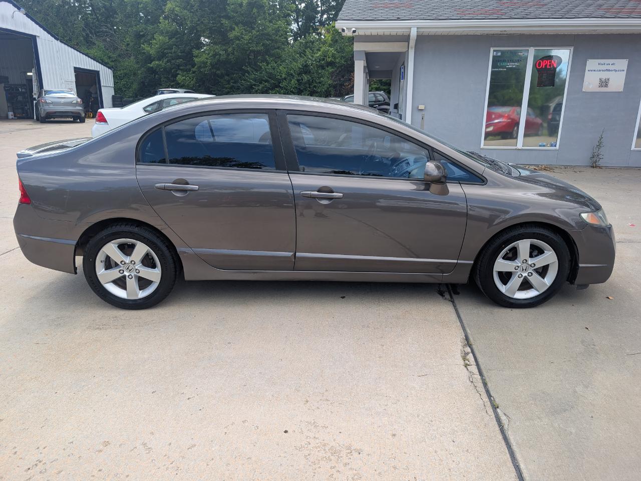 Honda Civic LX-S Sedan 5-Speed AT 2010
