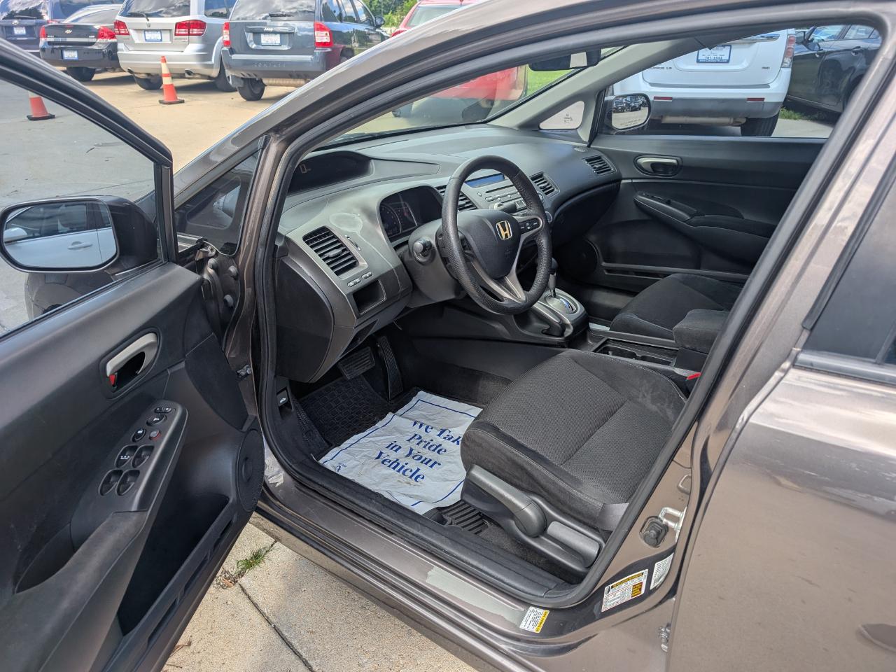 Honda Civic LX-S Sedan 5-Speed AT 2010