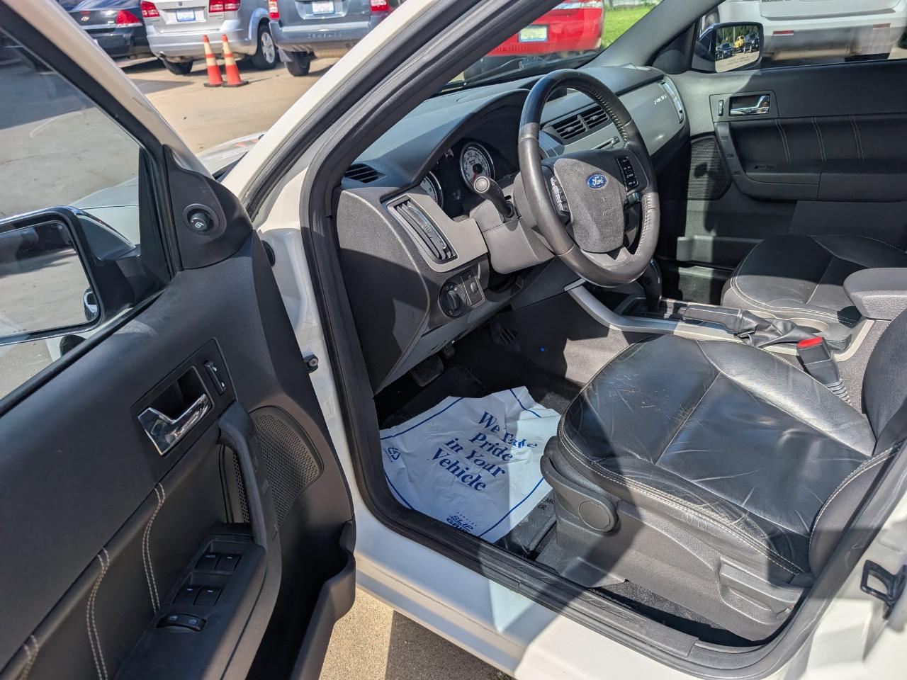 Ford Focus SEL Sedan 2009