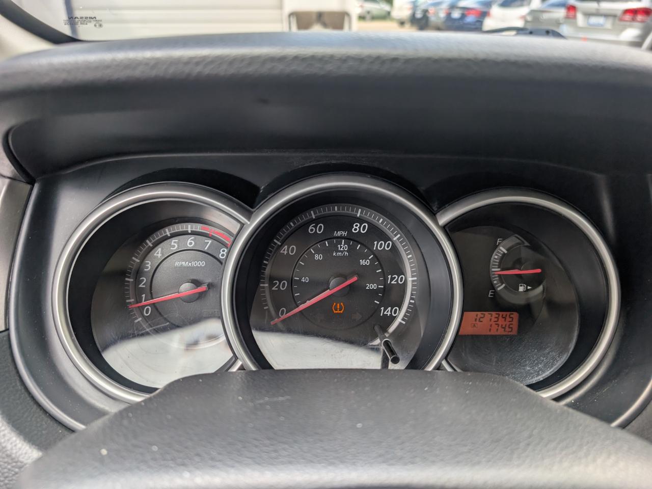 Nissan Versa 1.8 SL Sedan 2011
