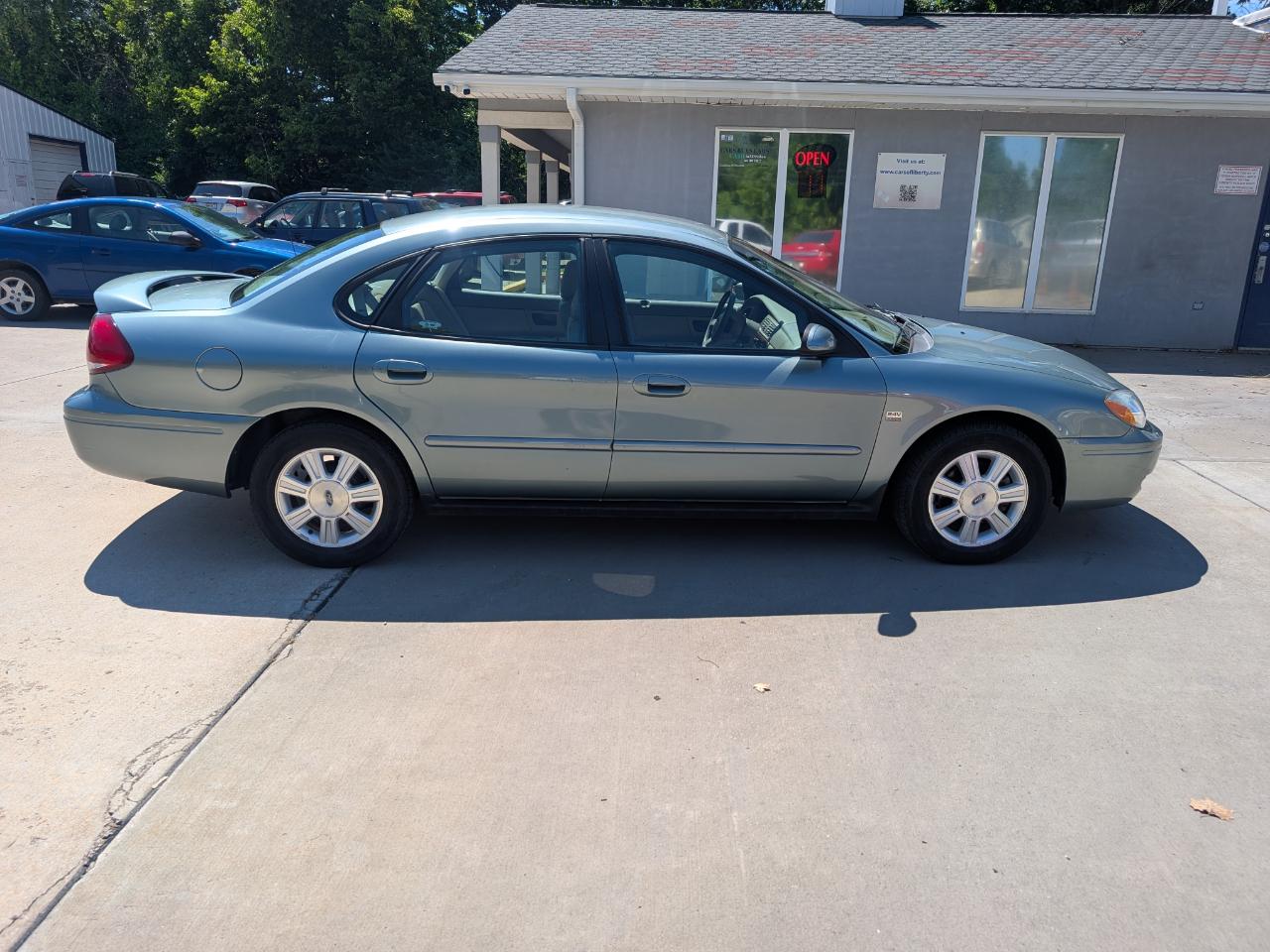 Ford Taurus SEL 2005